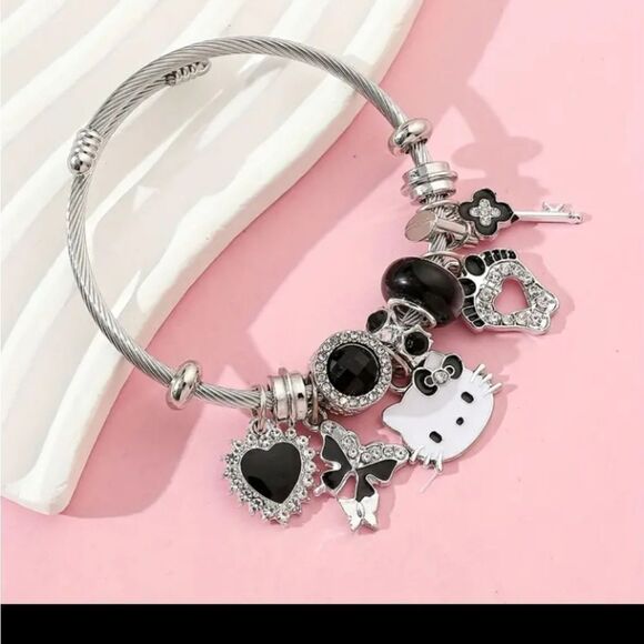 Hello Kitty Charm Pendant Silver & Black Tone Bangle Bracelet - Picture 2 of 6
